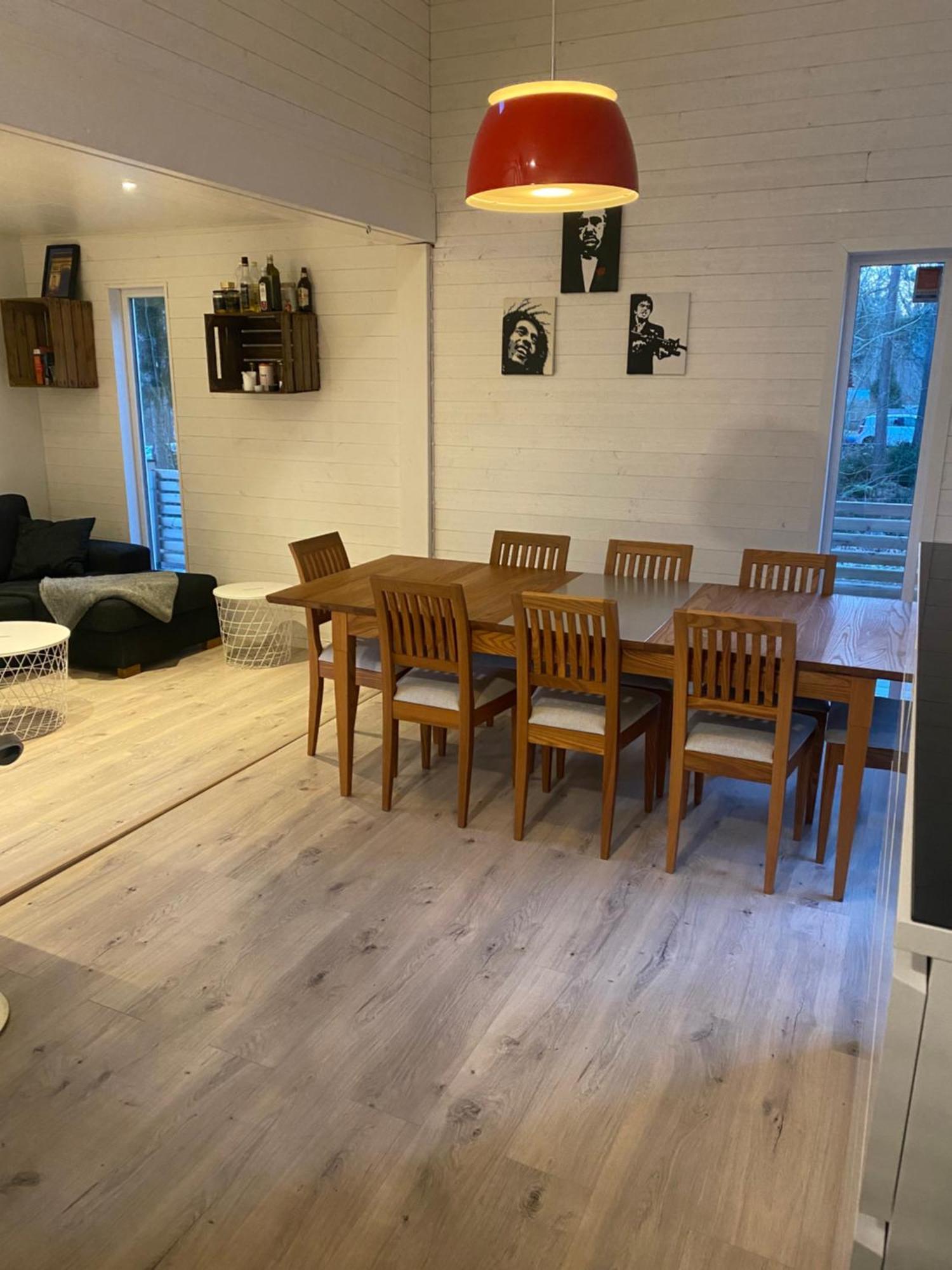 Stuga Pa Oe / Naerhet Till Vatten Mariestad Kültér fotó